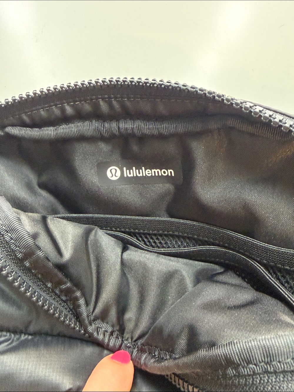 lululemon athletica Black Quilted Belt Bag - Picture 4 of 6